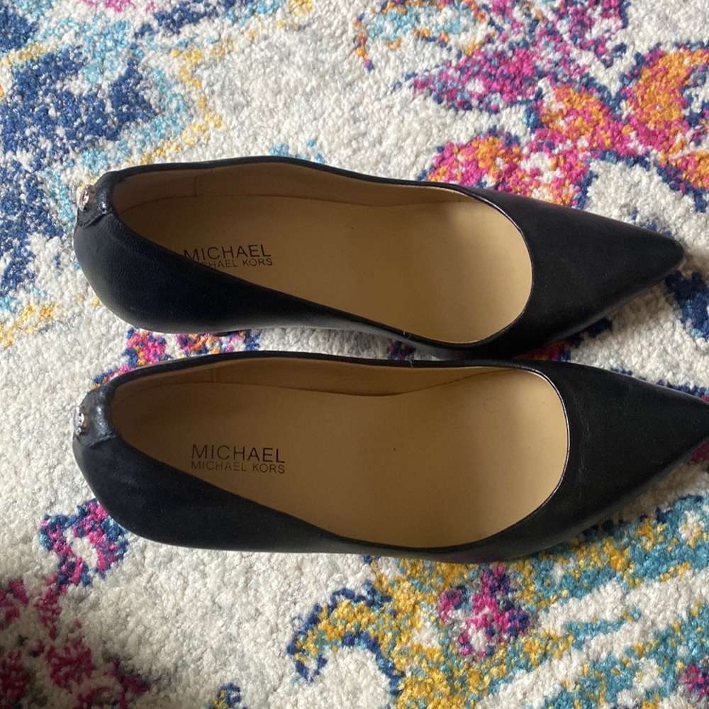 Michael Kors perfect pump